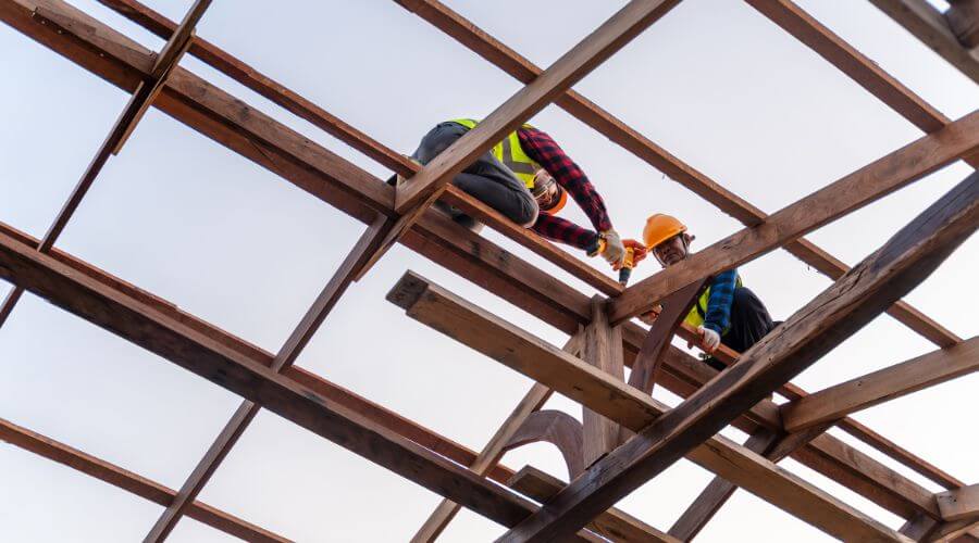 Professional residential roofers in Huntington Woods, MI